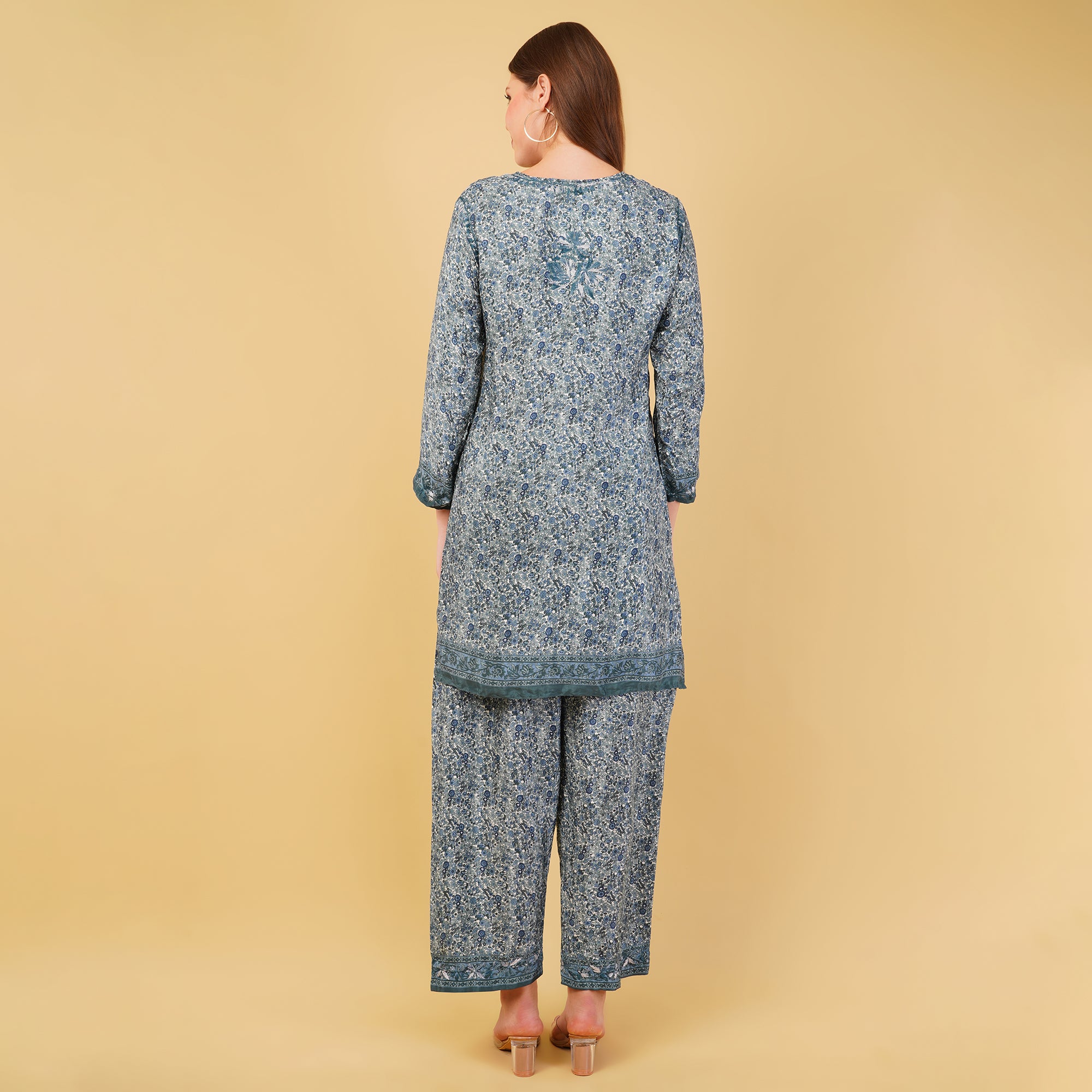 CREPE STRAIGHT CHIKANKARI COORD SET