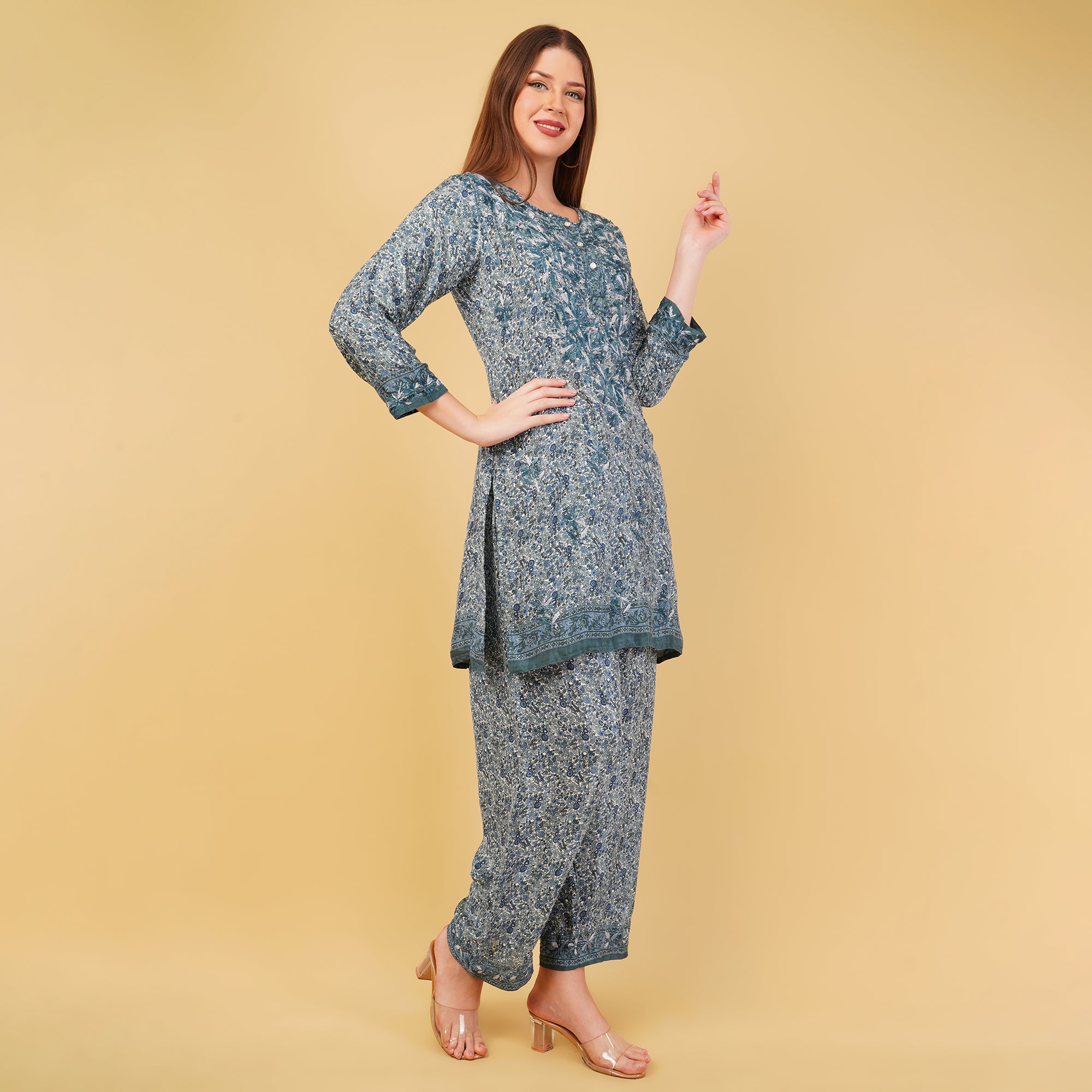 CREPE STRAIGHT CHIKANKARI COORD SET