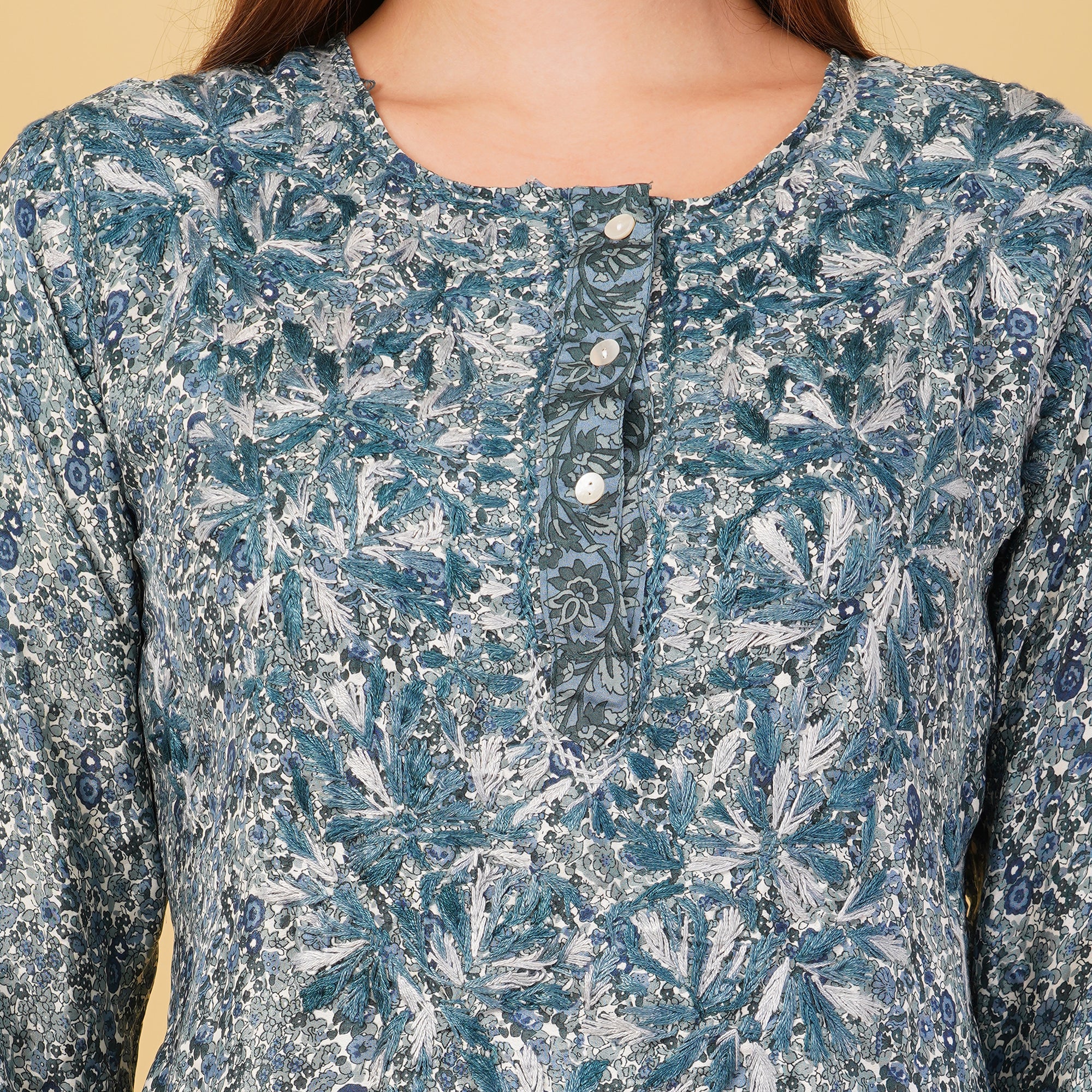 CREPE STRAIGHT CHIKANKARI COORD SET