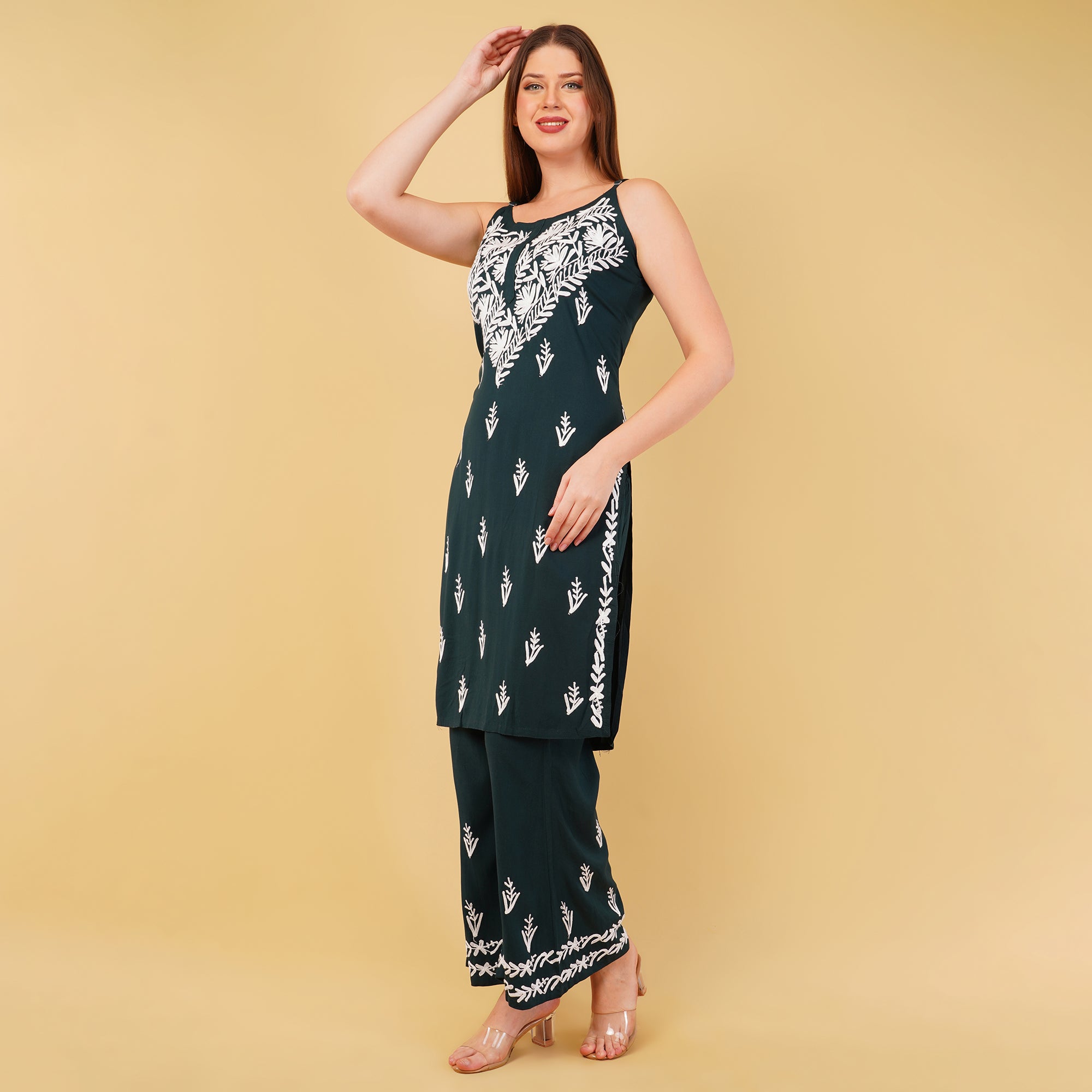 SLEEVELESS CHIKANKARI COORD SET