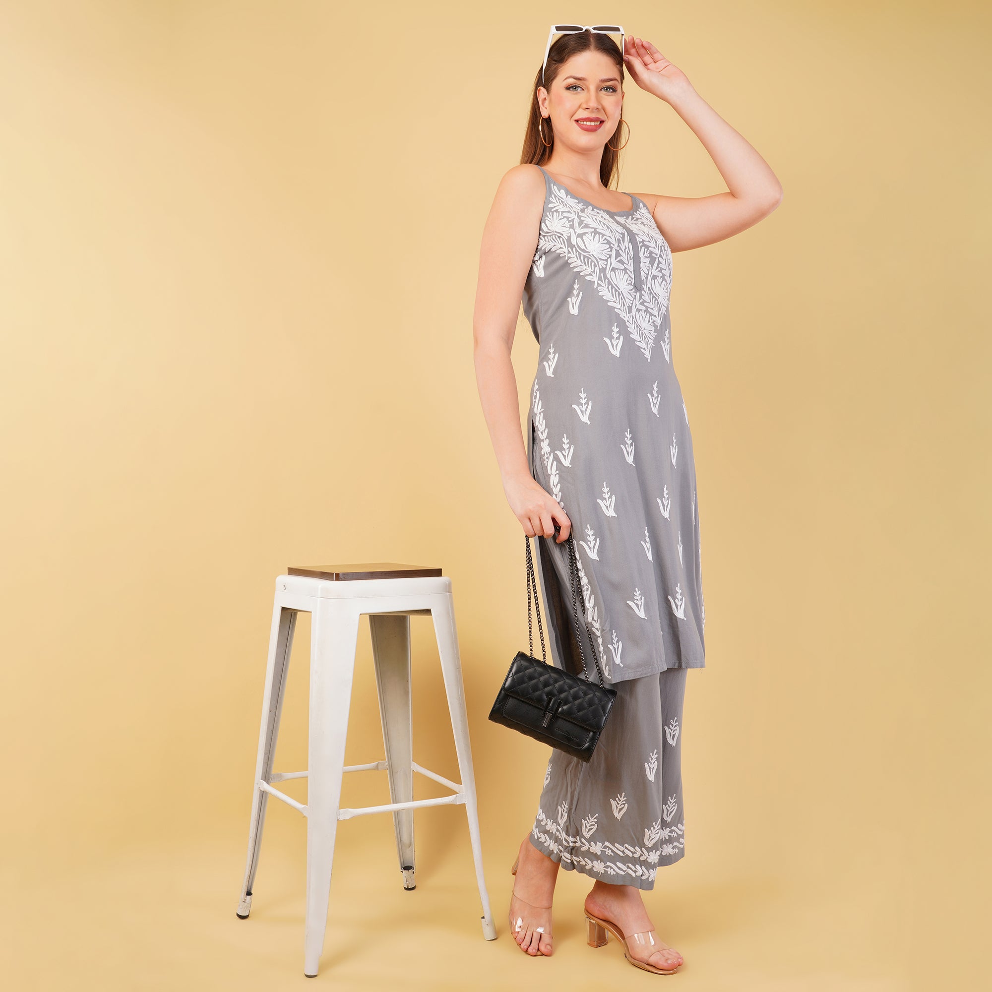SLEEVELESS CHIKANKARI COORD SET