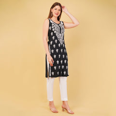 SLEEVELESS CHIKANKARI KURTA