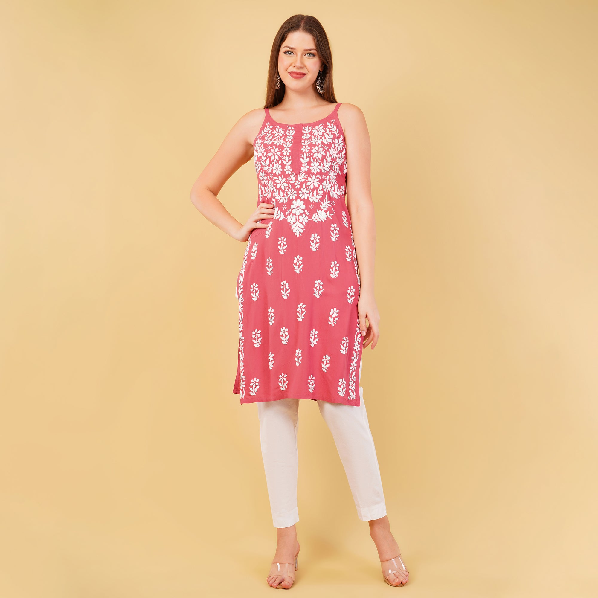 NOODLE STRAP CHIKANAKARI KURTA