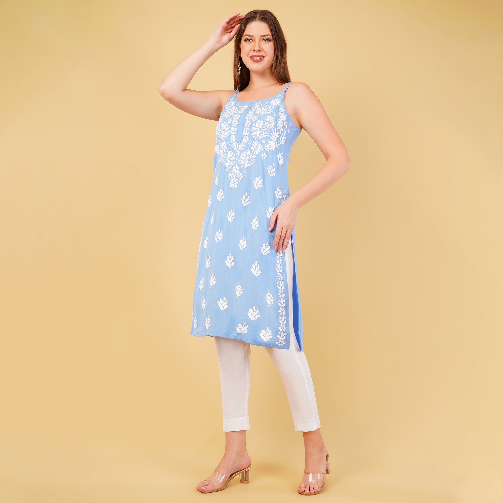 NOODLE STRAP CHIKANAKARI KURTA