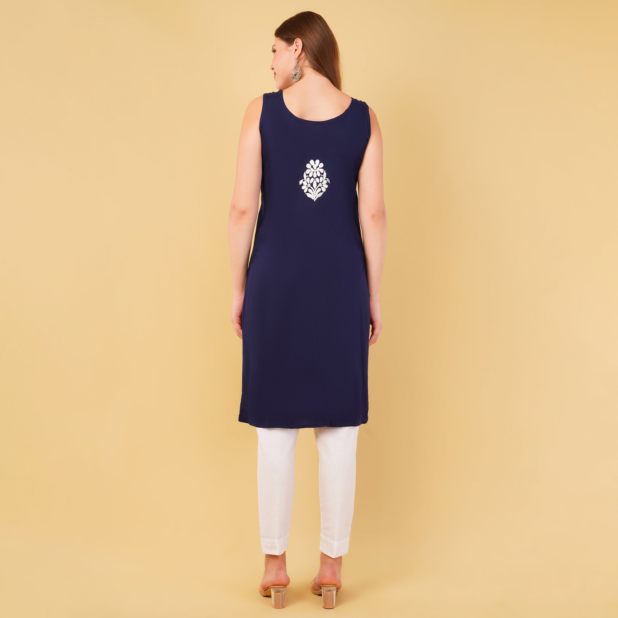 SLEEVELESS CHIKANKARI KURTA